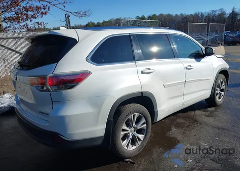 2015 Toyota Highlander Xle V6 z USA, uszkodzony, nr VIN 5TDJKRFH3FS162596